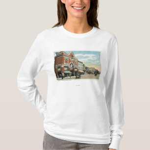 アメリカの劇場の東のメイン・ストリートの概観 Tシャツ