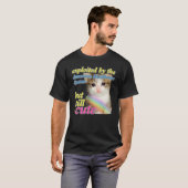 アメリカの医療制度に搾取されるネコ Tシャツ (正面フル)