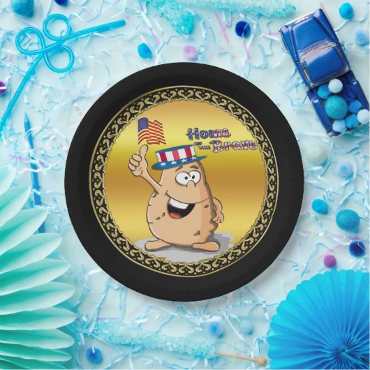 アメリカの帽子と米国国旗を持つ愛国的なポテト ペーパープレート (パーティー)