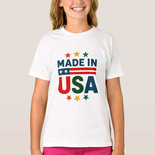 アメリカの愛国的なタイポグラフィデザイン Tシャツ (正面)