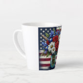 アメリカの愛国的な動揺してフローラ カフェラテマグ (左アングル)