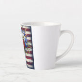 アメリカの愛国的な動揺してフローラ カフェラテマグ (右)