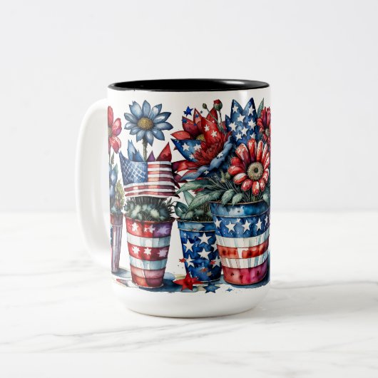アメリカの愛国的な赤白青の花ポット ツートーンマグカップ (正面左)