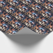 アメリカの旗と花火で群衆を囲む ラッピングペーパー (角)