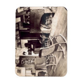 アメリカの木造の小屋のインテリア、c.1880s (pho) マグネット (縦)