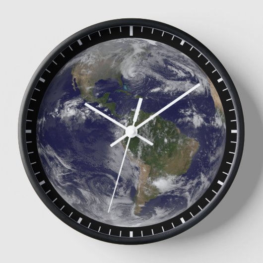 アメリカの東海岸に沿ったハリケーン「サンディ」。 壁時計 (正面)