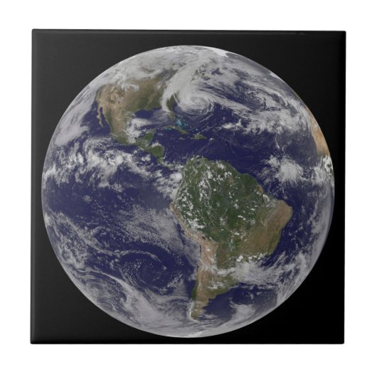 アメリカの東海岸に沿ったハリケーン「サンディ」。2 タイル (正面)