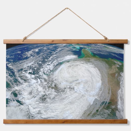 アメリカの東海岸に沿ったハリケーン「サンディ」。3 吊り下げ型タペストリー (正面)