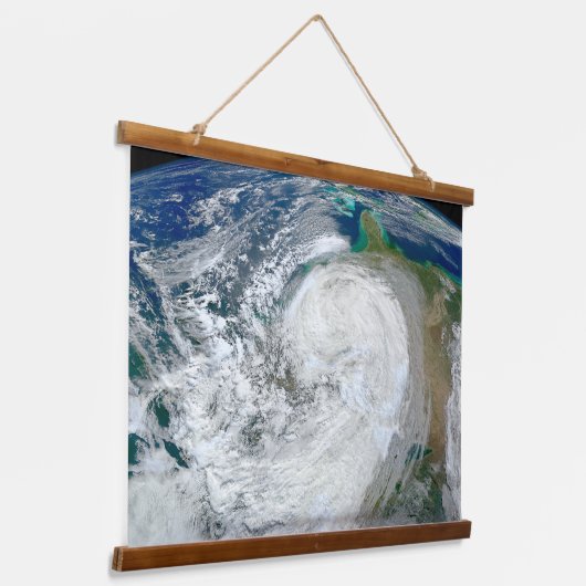 アメリカの東海岸に沿ったハリケーン「サンディ」。3 吊り下げ型タペストリー (傾斜あり)