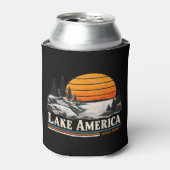アメリカの湖 ヴィンテージ 2026 缶クーラー (缶正面)