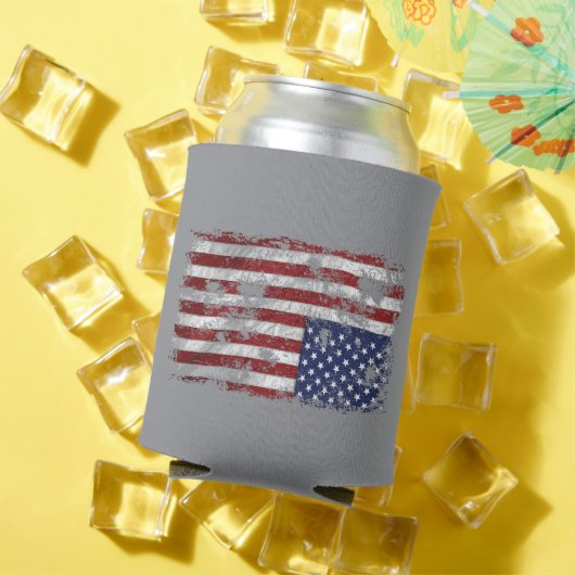 アメリカの苦悩 – 上下反転の旗 缶クーラー (インサイチュ 夏)