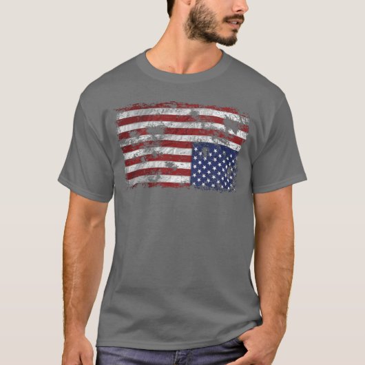 アメリカの苦悩 – 上下反転の旗 Tシャツ (正面)