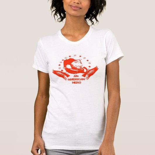 アメリカの英雄の赤 Tシャツ (正面)