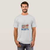 アメリカの誇りある心のTシャツデザイン Tシャツ (正面フル)