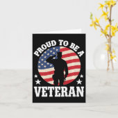 アメリカの退役軍人に誇りを持つ - 敬礼 - アメリカ軍の栄誉 カード (黄色い花)