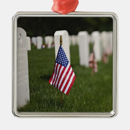 アメリカの退役軍人の墓の米国旗 メタルオーナメント (正面)