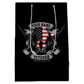 アメリカの退役軍人向けオーダーメイドの誇り高いベテランアメリカ国旗 ミディアムペーパーバッグ (裏面)