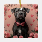 アメリカの(犬)スタッフォードとバラ – バレンタインデー セラミックオーナメント (正面)