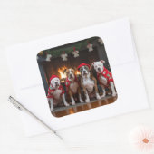 アメリカの（犬）スタッフォードバイザ暖炉クリスマス スクエアシール (封筒)