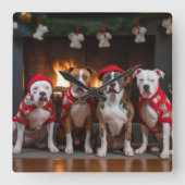 アメリカの(犬)スタッフォードバイザ暖炉クリスマス スクエア壁時計 (正面)