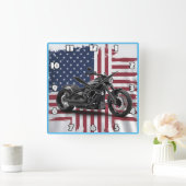 アメリカはっきりした国旗の背景を背景にしたオートバイ スクエア壁時計 (ホーム)