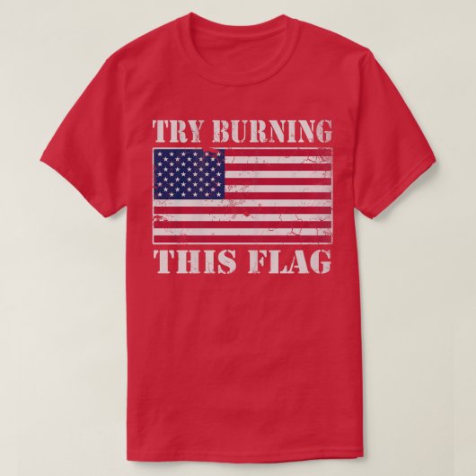 アメリカはアメリカ愛国心を燃やそうとしている Tシャツ (デザイン正面)