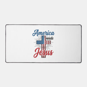 アメリカはイエスを必要としている愛国的な十字架Tシャツデザイン_1 デスクマット