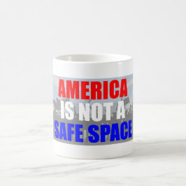 アメリカは安全な宇宙ではない コーヒーマグカップ