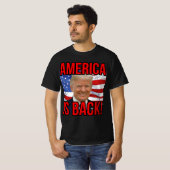 アメリカは戻るドナルド・トランプ米国国旗SOTU Tシャツ (正面フル)