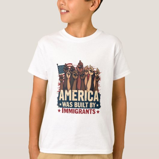アメリカは移民のトランプ民主党によって建てられた Tシャツ (正面)