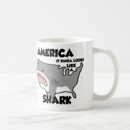 アメリカは鮫のマグのようにちょっと見えます コーヒーマグカップ