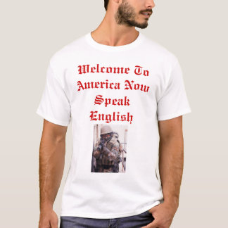 アメリカへようこそは今英語を話します Tシャツ