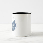 アメリカを守るアメリカン・イーグル愛国国旗の旗 ツートーンマグカップ (中央)