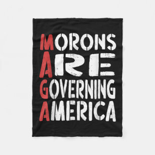 アメリカを統治しているおもしろいモロンT_1 フリースブランケット