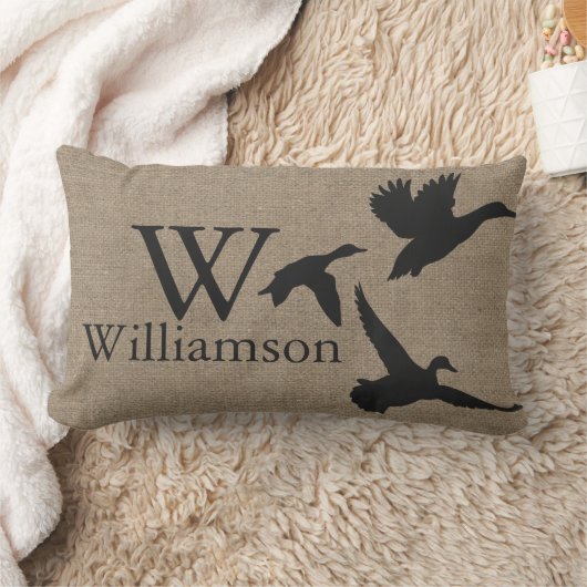 アメリカガモはフェイクなバーラップの姓のシルエットを描きます ランバークッション (ブランケット)