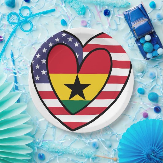 アメリカガーナ国旗の内側ハートUSAガーナ ペーパープレート (パーティー)