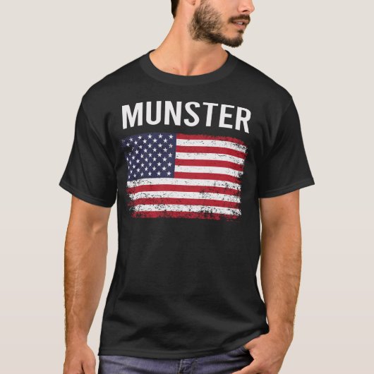 アメリカグランジ国旗のムンスター Tシャツ (正面)