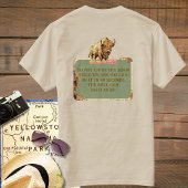 アメリカバイソンから走って逃げるおもしろ男のTシャツ Tシャツ