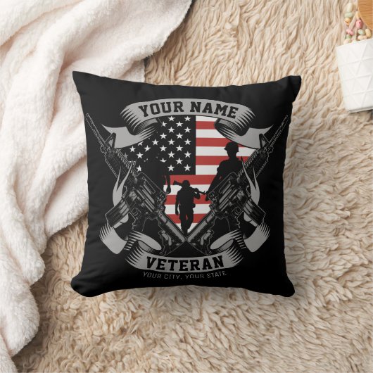 アメリカパーソナライズされた退役軍人誇りを持った獣米国国旗 クッション (ブランケット)