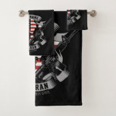 アメリカパーソナライズされた退役軍人誇りを持った獣米国国旗 バスタオルセット (インサイチュ)