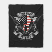アメリカパーソナライズされた退役軍人誇りを持った獣米国国旗 フリースブランケット (正面)