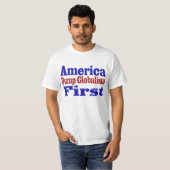 アメリカファースト・ダンプ・グローバリズム・レッド・ブルー文字 Tシャツ (正面フル)