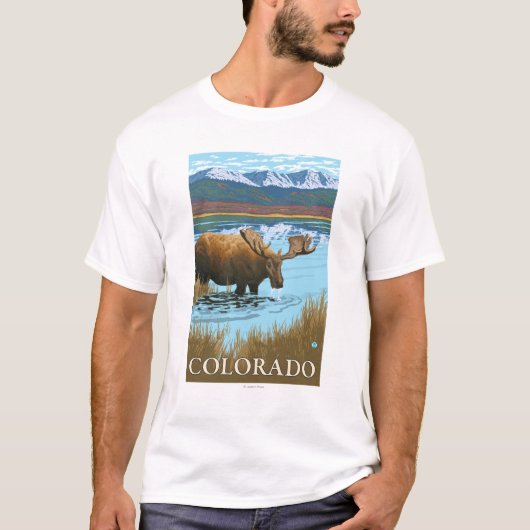 アメリカヘラジカDrinkingColorado Tシャツ (正面)