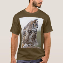アメリカワシミミズクの写真Tシャツ