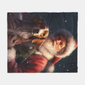 アメリカンイングリッシュフォックスハウンドサンタクロースのクリスマス フリースブランケット (正面(横))