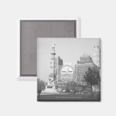 アメリカンシティスクエアの彫像B&W マグネット (正面/裏面)