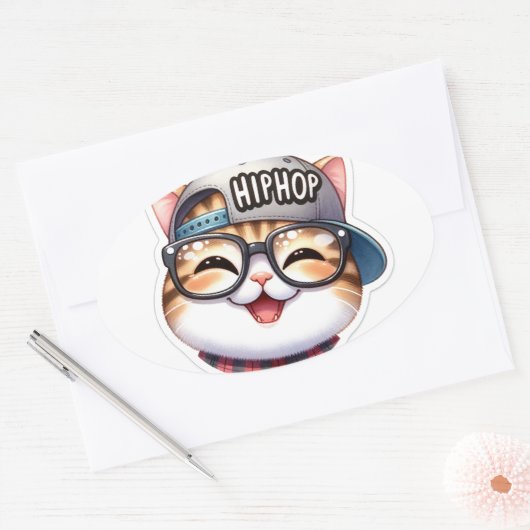 アメリカンショートヘアのネコで、ヒップホップ帽とglを被る 楕円形シール (封筒)