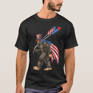 アメリカンビッグフット花火7月4日サスカッチ Tシャツ