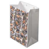 アメリカンフットボールのグレーテクスチャ |パターン ミディアムペーパーバッグ (正面アングル)