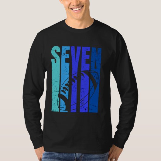 アメリカンフットボール7誕生日少年 – 7歳 Tシャツ (正面)